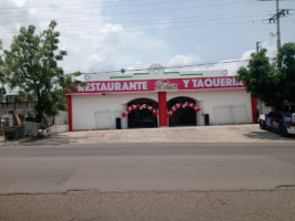 El Sarape Santa Rosa outside