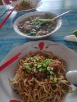 Restauran Bakmie Dan Makanan Tionghoa Awen food