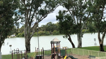 Mannum Community Club outside