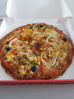 Pizz-a-dom food