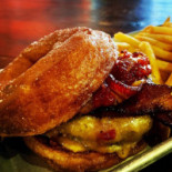 Devilicious Eatery Comida