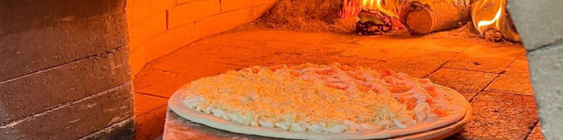 D Bairros Pizzas Forno A Lenha food