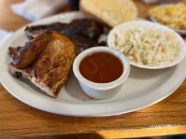 Todd's Barbecue Restaurant And Bar food