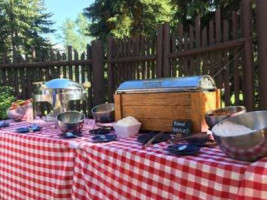 Pioneer Grill At Jackson Lake Lodge food