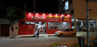 Pizzaria Forno À Lenha outside