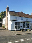 Sandhurst Tearooms outside