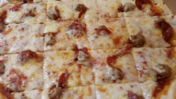 Linwood Pizza food