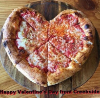 Creekside Pizza Taproom food