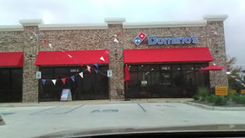 Domino's Pizza outside