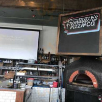 Frontager's Pizza Co. food