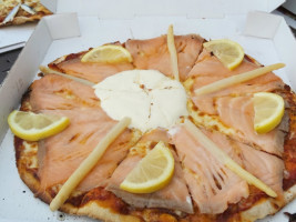 Arundel Pizz' La Chaume food