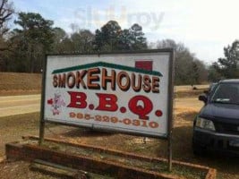 Smokehouse Bbq outside