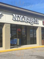 New York Bagels outside