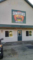 Sawbucks Bbq outside