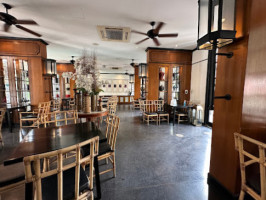Buristro Cafe inside