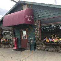 Granite Mountain Cafe outside