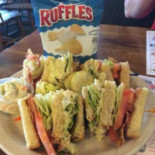 Happys Dinner Comida