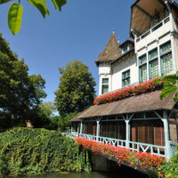 Le Moulin De Connelles outside