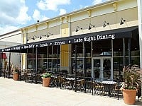 Bar Louie Perrysburg outside