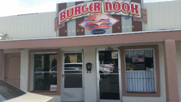Burger Nook outside