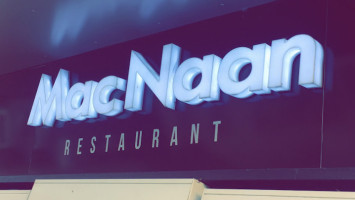 Mac Naan food