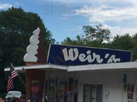 Weir's Ice Cream outside