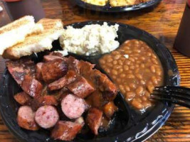 Blackburn's Bbq food