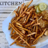 Tin Kitchen Dentro