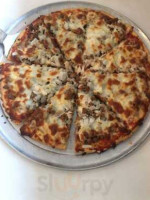 Bearno's Pizza inside