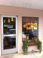 Downie's Cafe outside