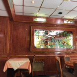 Imori Sushi Grill Dentro