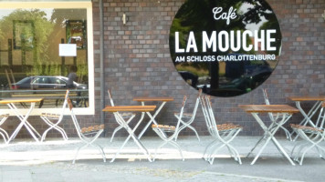 Cafe La Mouche inside