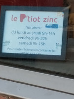 Le P'tiot Zinc inside