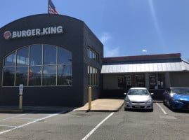 Burger King outside