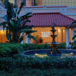 Naam Exterior