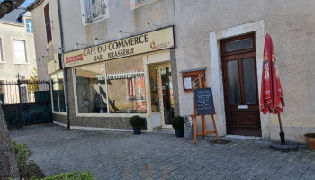 Café Du Commerce Lignières outside