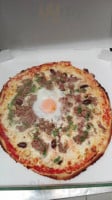 Canana Pizza food