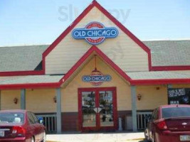 Old Chicago Pizza Taproom outside