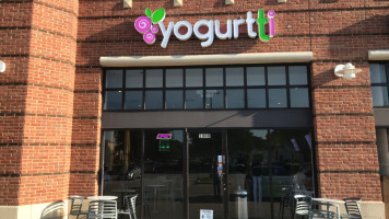 Yogurtti food