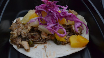 Vansauwa's Tacos Vegan Eats food