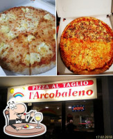 Pizzeria L'arcobaleno food