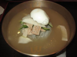 Choiga Naengmyun food