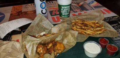 Wingstop food