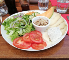 Café Des Mesures Penne Du Tarn food