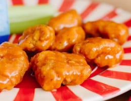 Zaxby's Chicken Fingers Buffalo Wings food