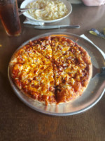 Monte Cello's Pizza food