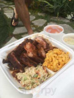 Bowlegged Bbq food