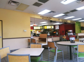 Del Taco inside