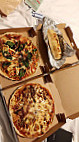 Vic's Pizzeria food