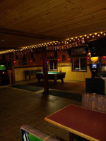 Woodsmens Tavern Grill inside